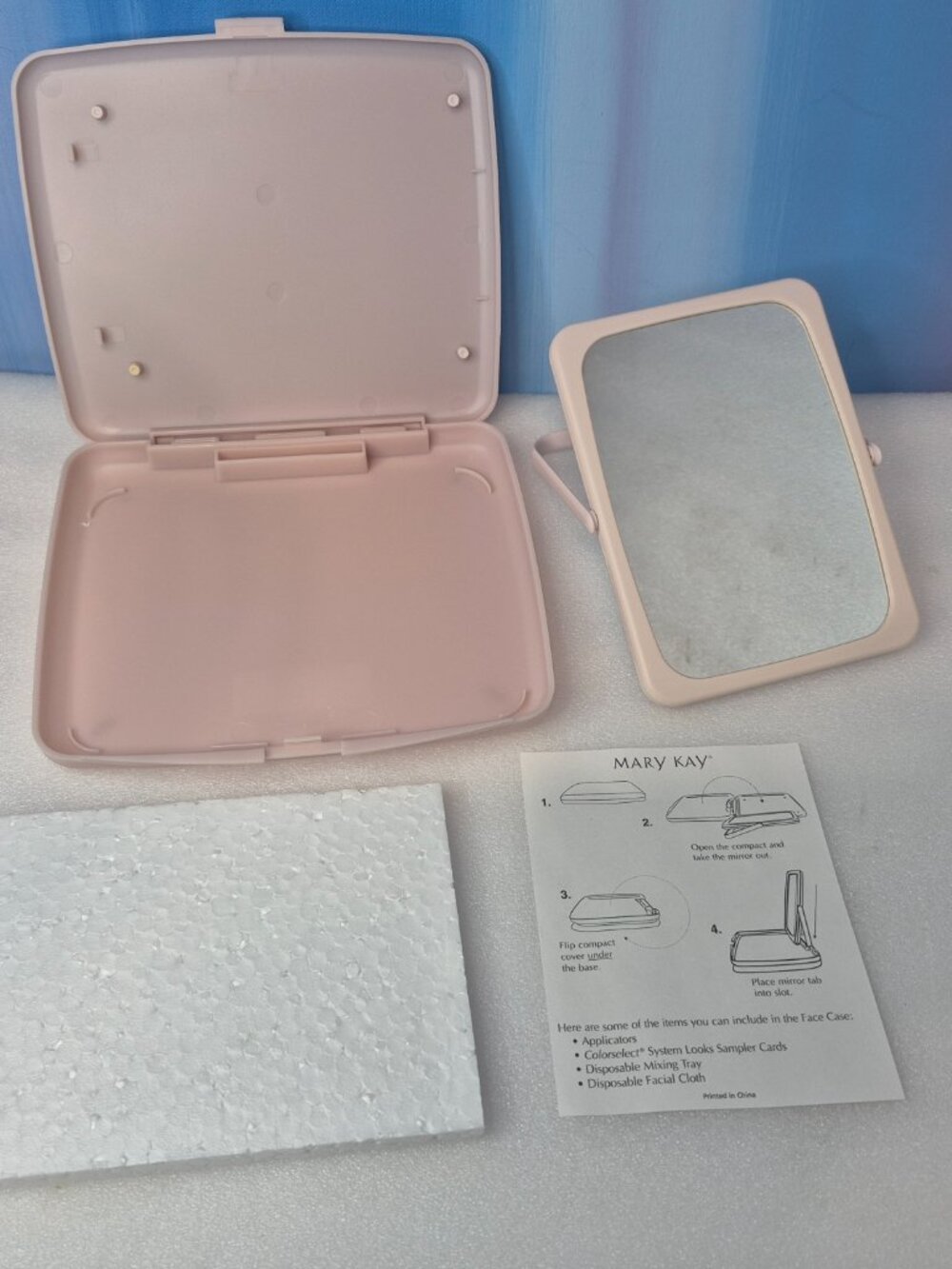 Mary Kay Vintage 2-Side Mirror Travel Set with Make-up Tray Area